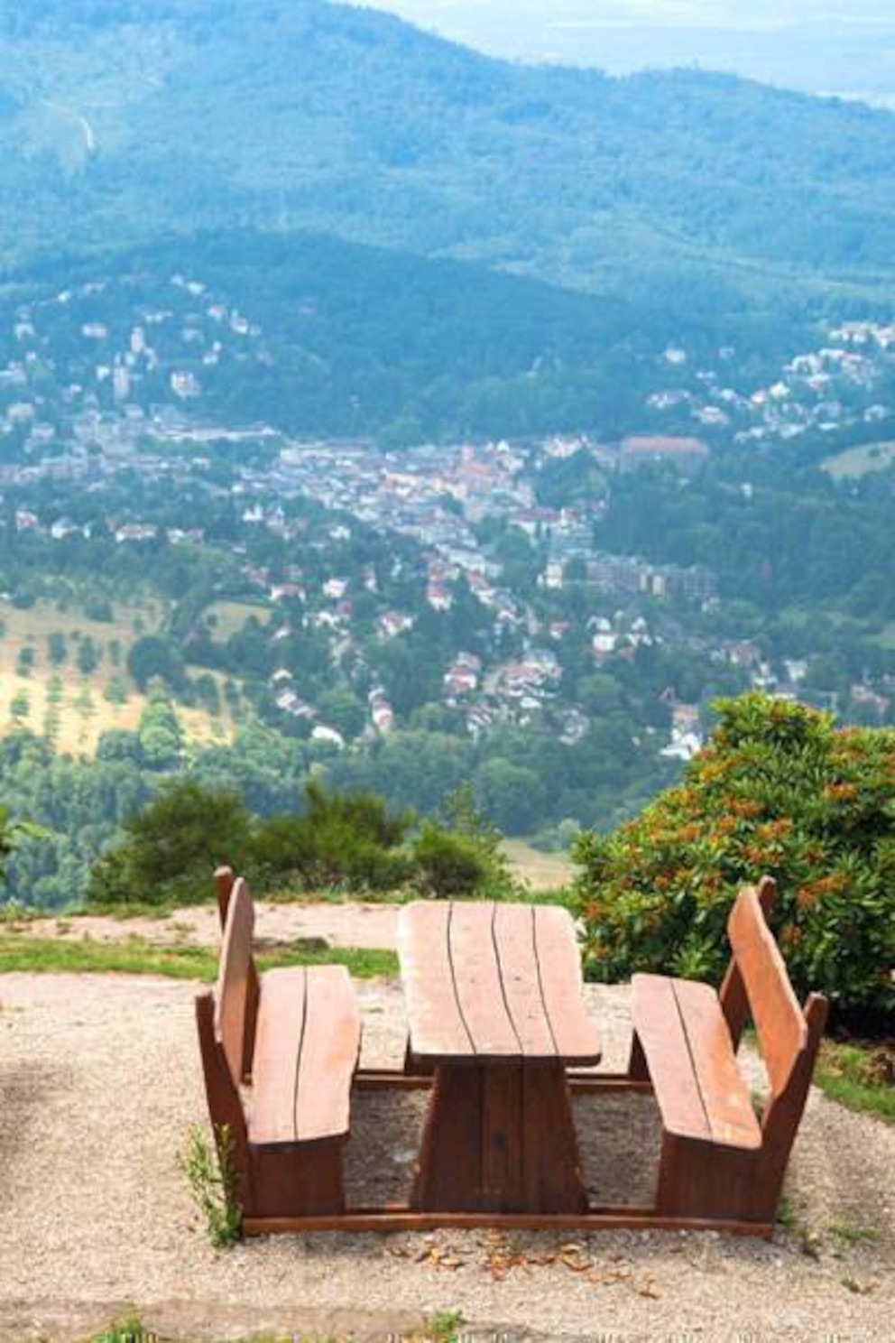 Auf dem Merkurberg gibt es auch Picknickplätze mit Aussicht auf Baden-Baden