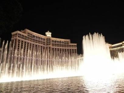 The water show in front of the Bellagio Hotel in Las Vegas takes place every 15 minutes