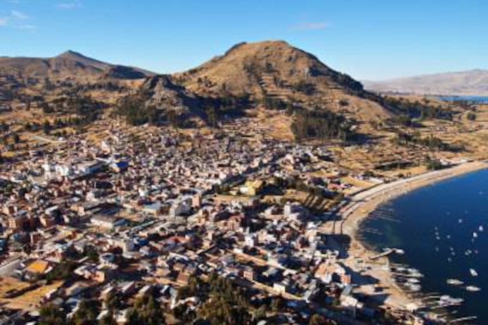 Günstig in Copacabana wohnen – das ist in Bolivien möglich. Denn dort gibt es am Titicaca-See einen Ort, der genauso heißt wie der teure und berühmte Stadtteil von Rio de Janeiro.