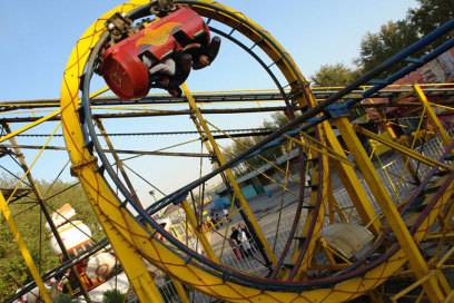 Ziemlich waghalsig: der Loop Coaster im Eram Park in Teheran