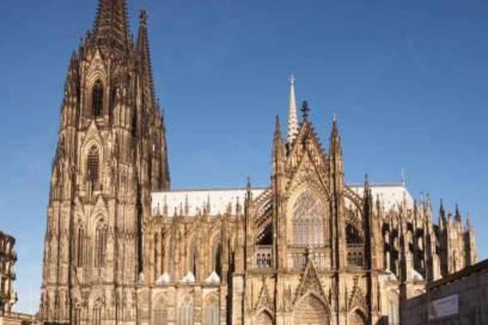  Was w&auml;re K&ouml;ln ohne seinen Dom? Das mit 157,38 Metern dritth&ouml;chste Kirchengeb&auml;ude der Welt pr&auml;gt das Bild der Stadt am Rhein wie sonst nur ihre jecken Einwohner. Seit 1996 z&auml;hlt der K&ouml;lner Dom zum Unesco-Weltkulturerbe. Foto: Getty Images