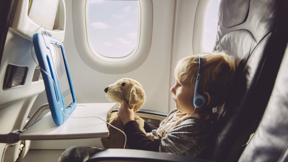 Kind, Flugzeug