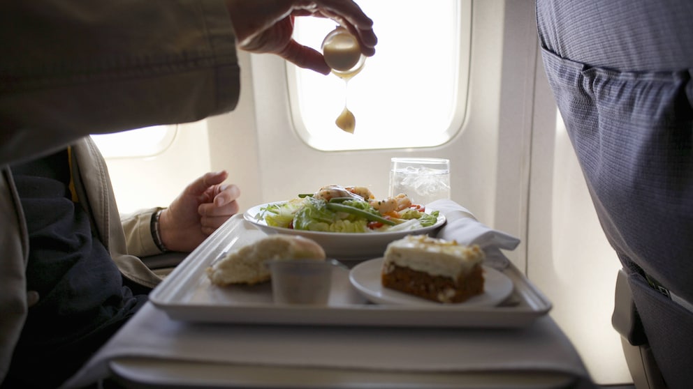 Flugzeugessen im Flieger