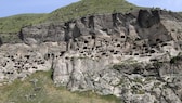 Die Stadt Wardsia wurde aus einem Berg heraus gemeißelt