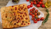 So einfach und so lecker: Focaccia mit Tomaten und Rosmarin