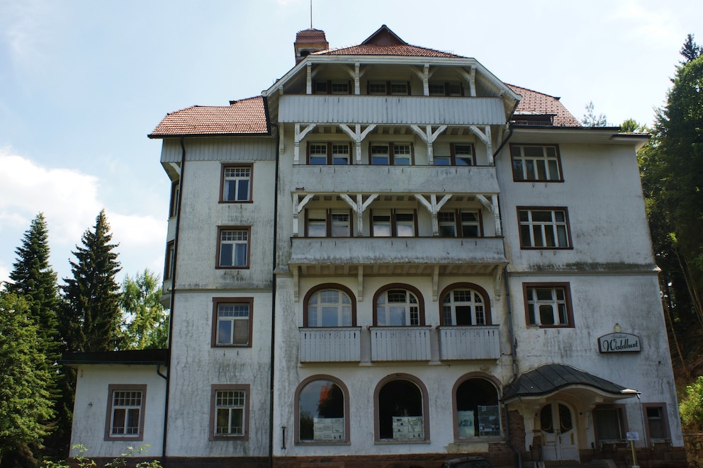 Hotel Schwarzwald, Geisterhotel