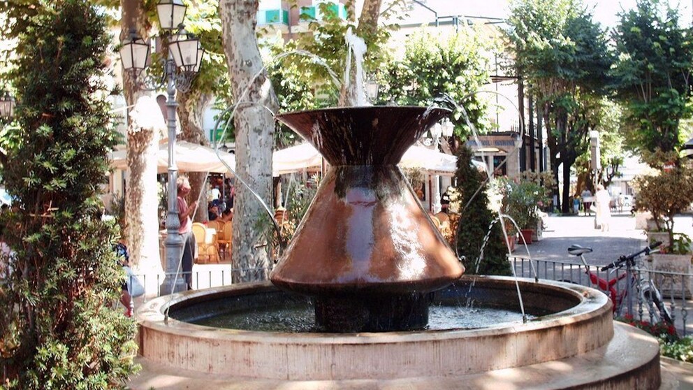 In Fiuggi, ein 10.000 Einwohner-Städtchen in der Region Latium, sprudelt Wunderwasser aus einem Brunnen. Es soll Nierensteine heilen, fit halten – und die Potenz fördern.