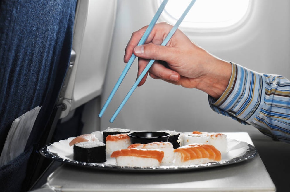 Sushi-Bordmenü im Flugzeug