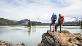 Trekking, Natur, Wandern, Pärchen geht wandern