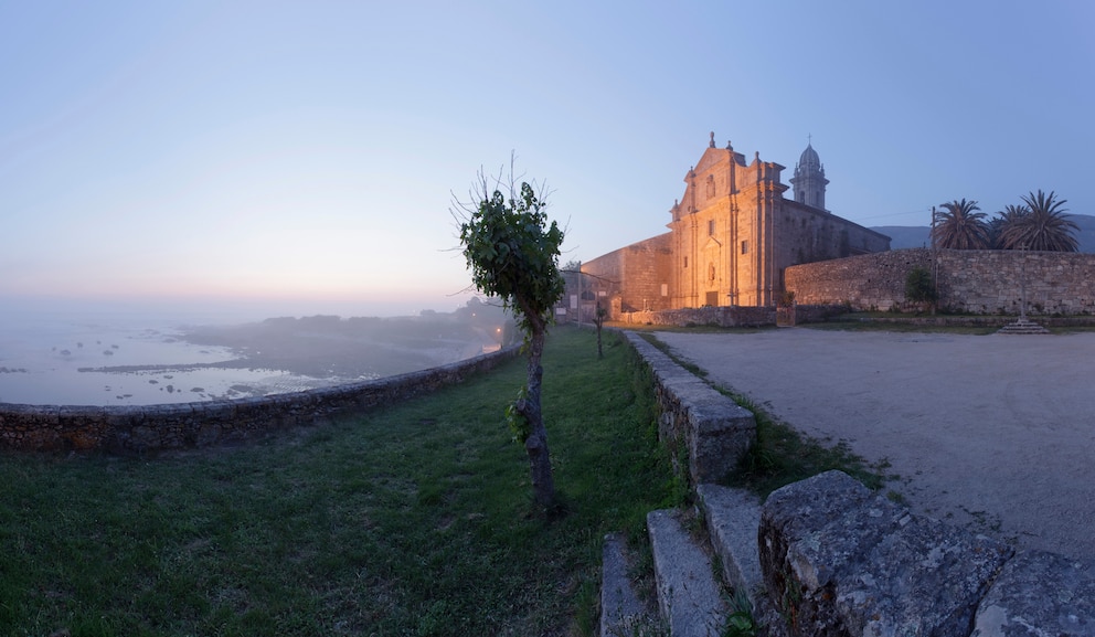 Das Kloster Santa Maria de Oia