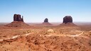 Monument Valley, der West Mitten Butte, der East Mitten Butte und der Merrick Butte