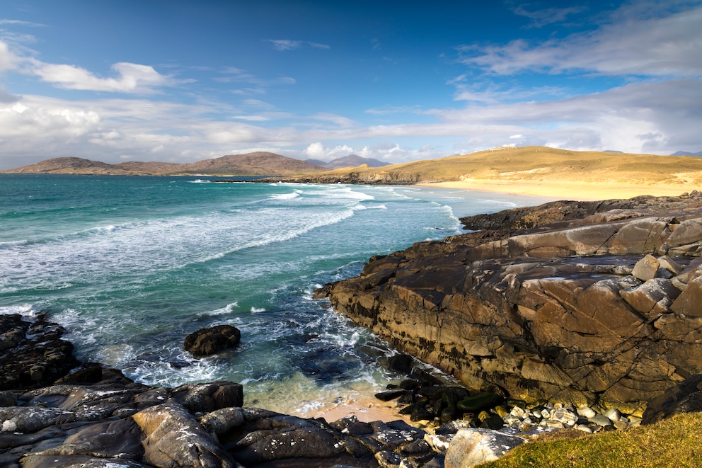 Die felsige Küste der Isle of Harris ist ein weiterer beeindruckender Ort auf den Äußeren Hebriden