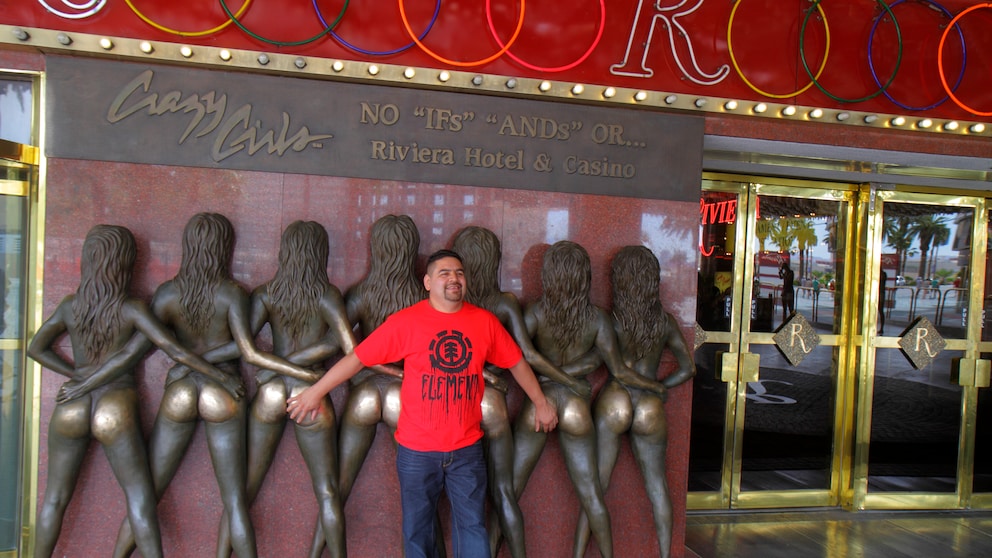 Statue der Burlesque-Showgruppe in Las Vegas