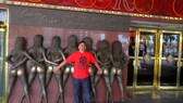 Statue der Burlesque-Showgruppe in Las Vegas