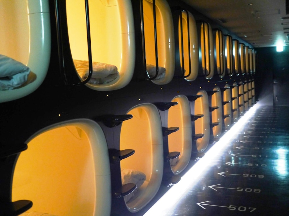 9 Hours Capsule Hotel in Kyōto