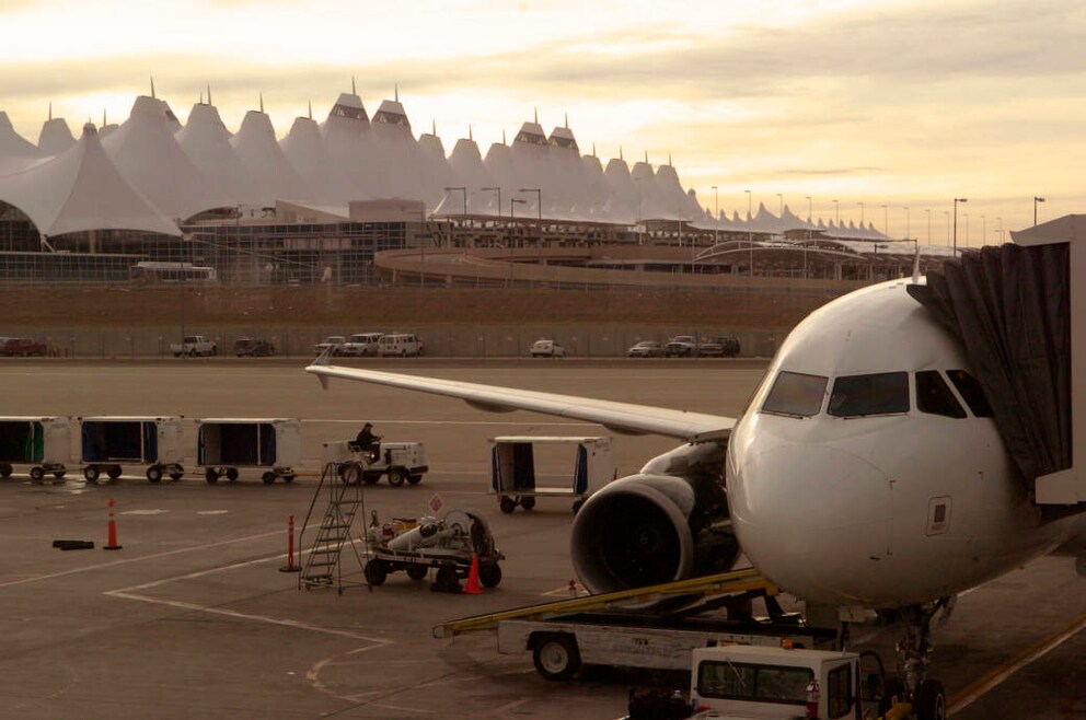 Backpage Denver Airport