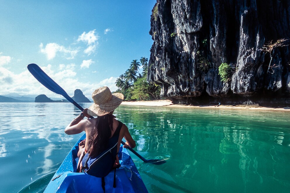 Sea Kayaking, El Nido