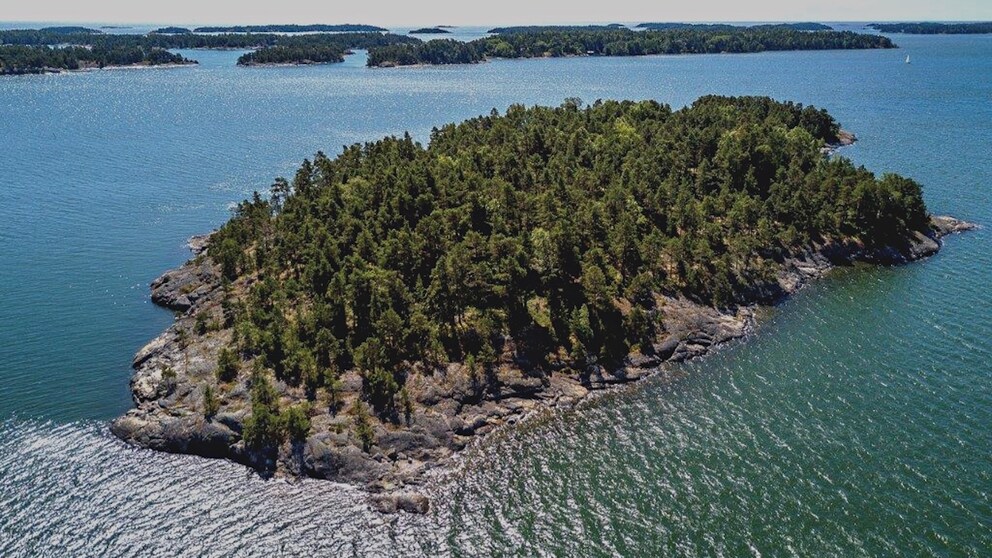 SuperShe Island