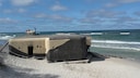 Bunker am Strand auf polnischer Halbinsel Hel