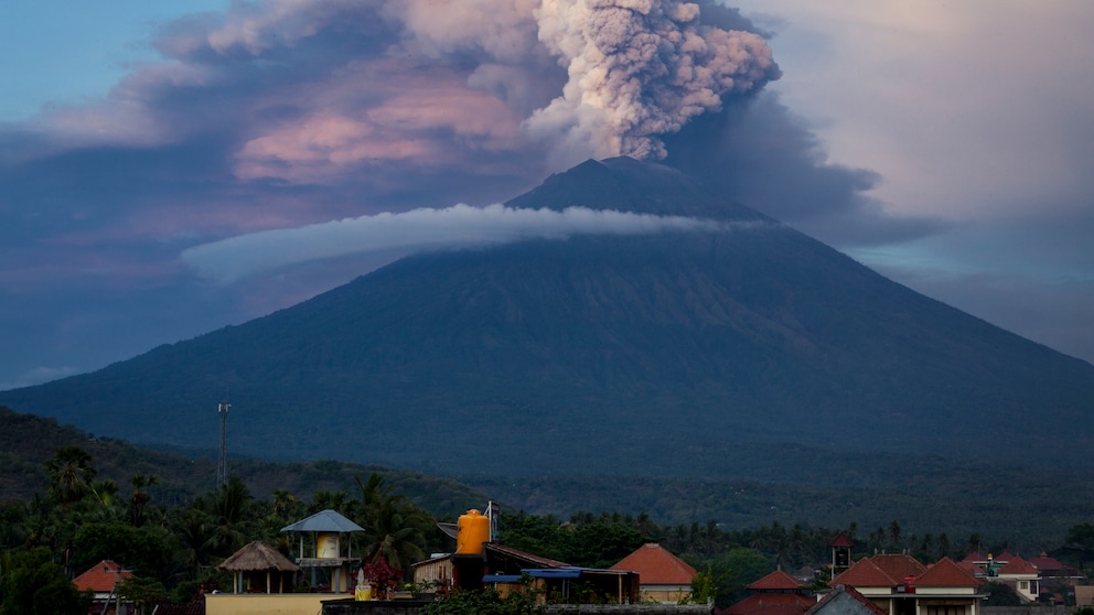 Vulkan Agung auf Bali, Indonesien