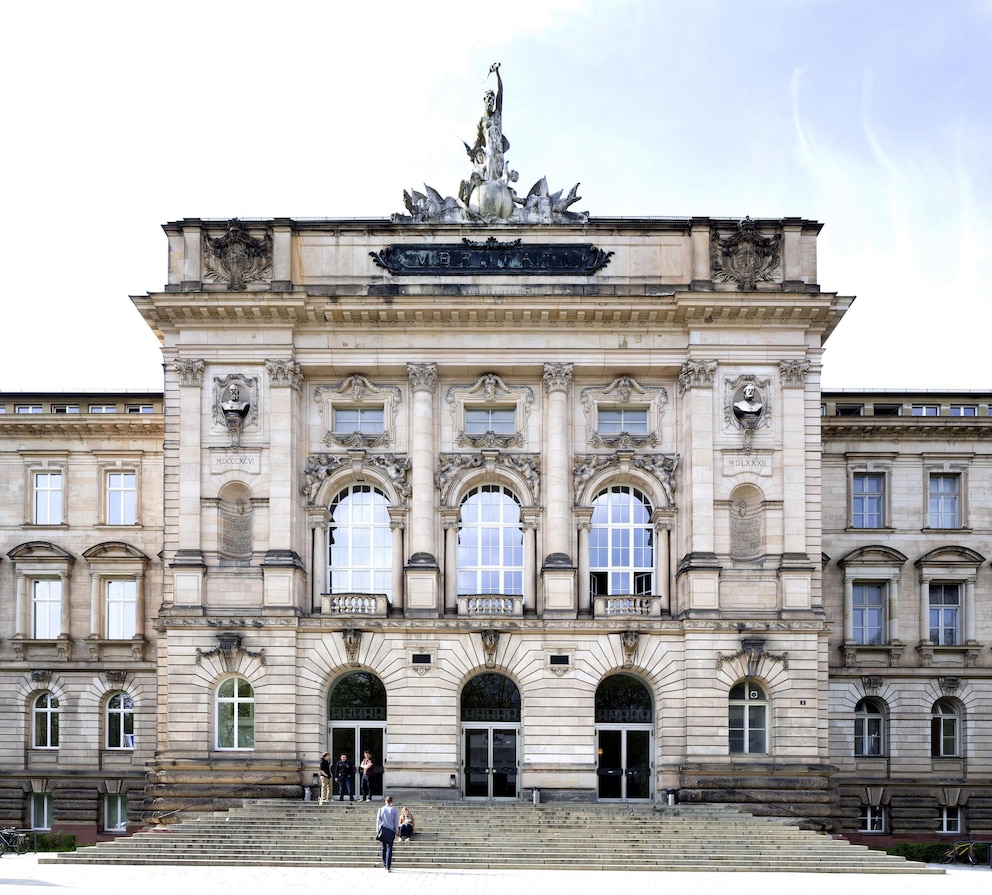 Universität, Hauptgebäude der Julius-Maximilians-Universität in Würzburg