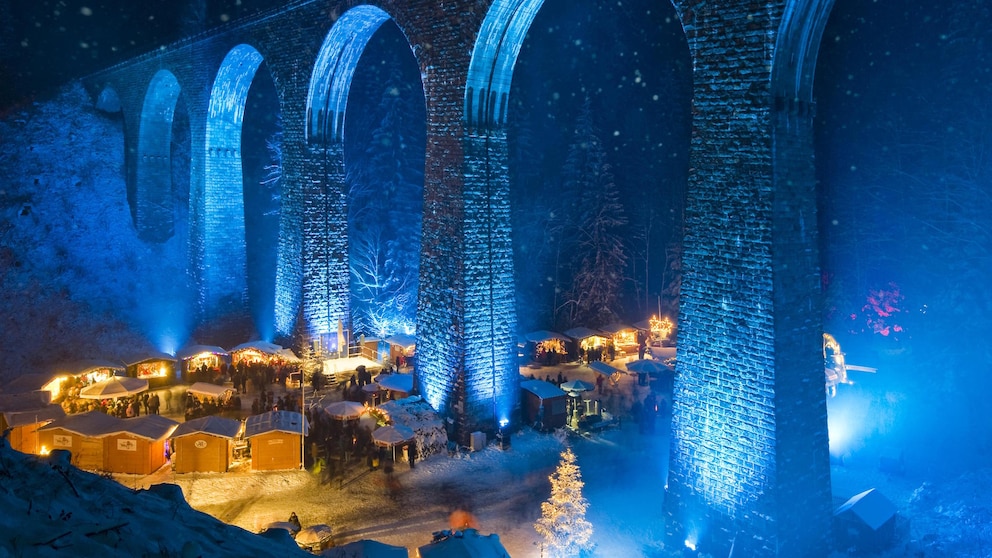 Weihnachtsmarkt, Ravennaschlucht, Höllental bei Freiburg im Breisgau