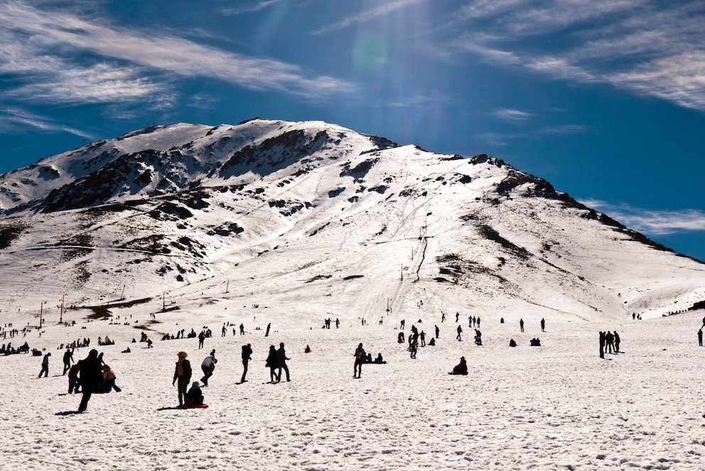 Die Skipiste im Bergdorf Oukaïmeden nahe Tacheddirt