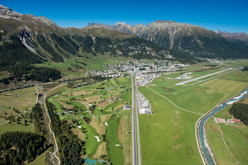 Der Flugplatz Samedan in der Schweiz