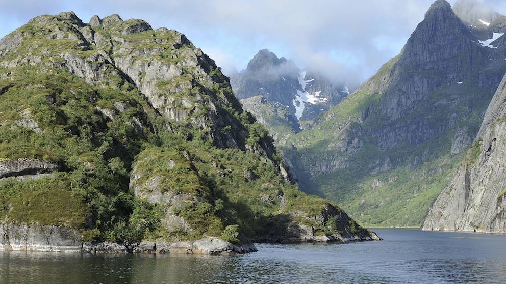 Der enge Trollfjord gehört ebenfalls zur Inselgruppe der Vesterålen