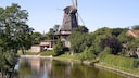 Eine Windmühle in Hinte bei Emden