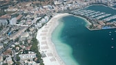 Die Wasserqualität in der Bucht von Alcúdia im Nordosten ist Umweltschützern zufolge nicht zufriedenstellend