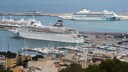 Kreuzfahrtschiffe im Hafen von Mallorca