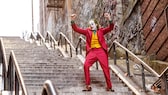 Joker Tanz auf der Treppe