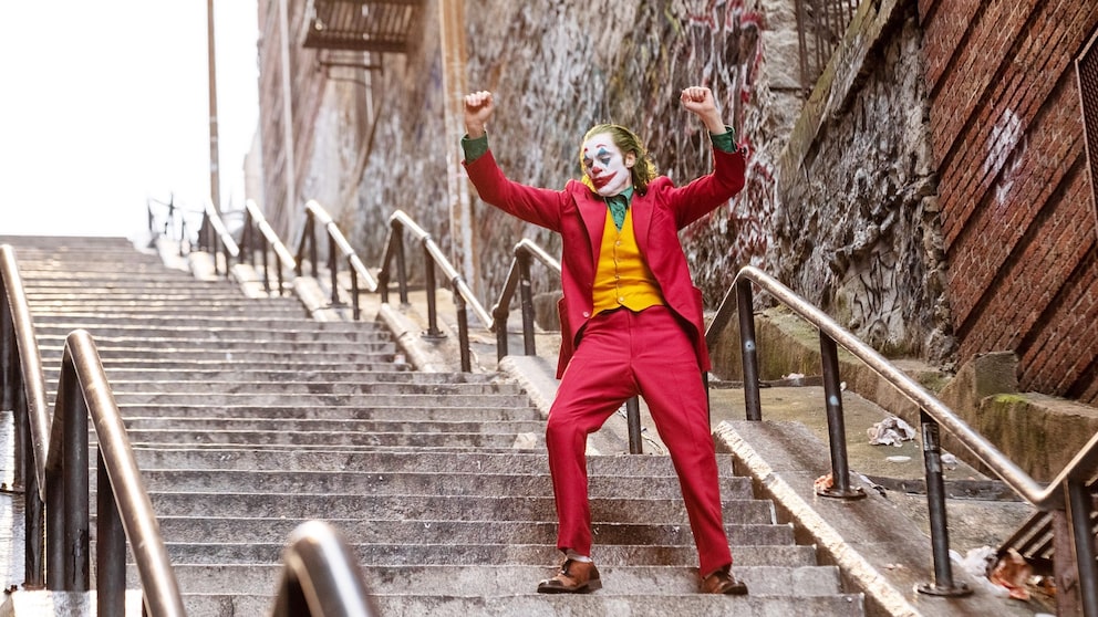 Joker Tanz auf der Treppe