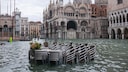 Flut in Venedig in Italien