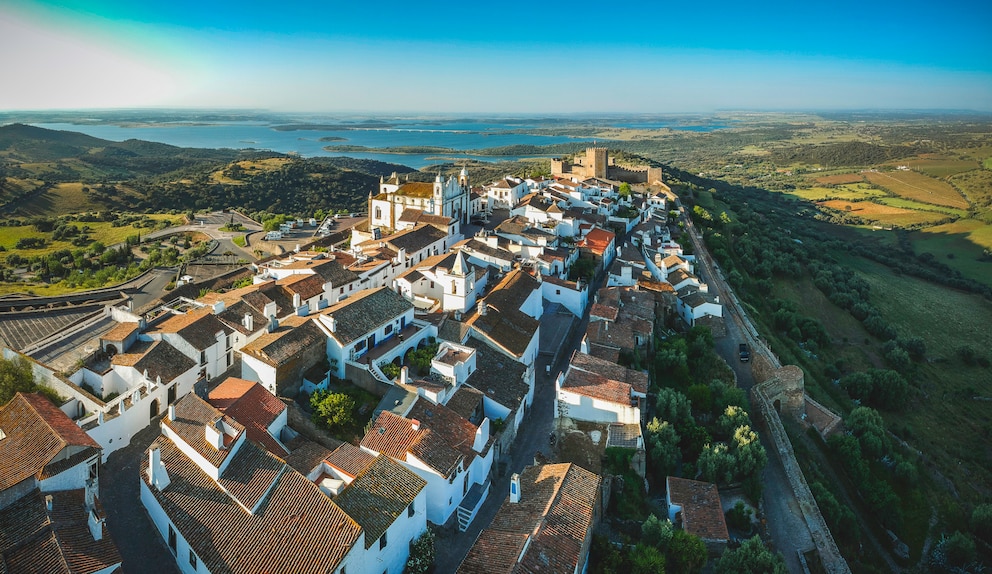 Blick über die Stadt Monsaraz in der Region Alentejo