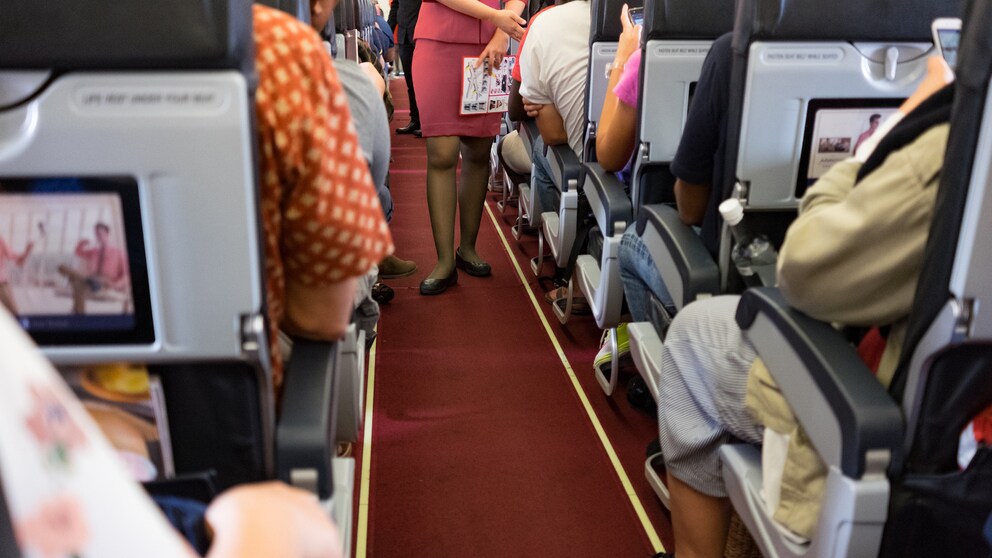 Flugbegleiter erleben während ihres Berufsalltags täglich neue Situationen im Kontakt mit Passagieren