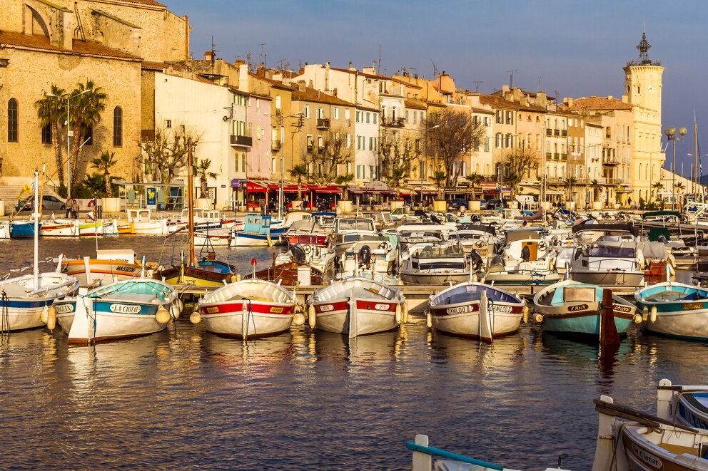 Der alte Hafen von La Ciotat in Frankreich