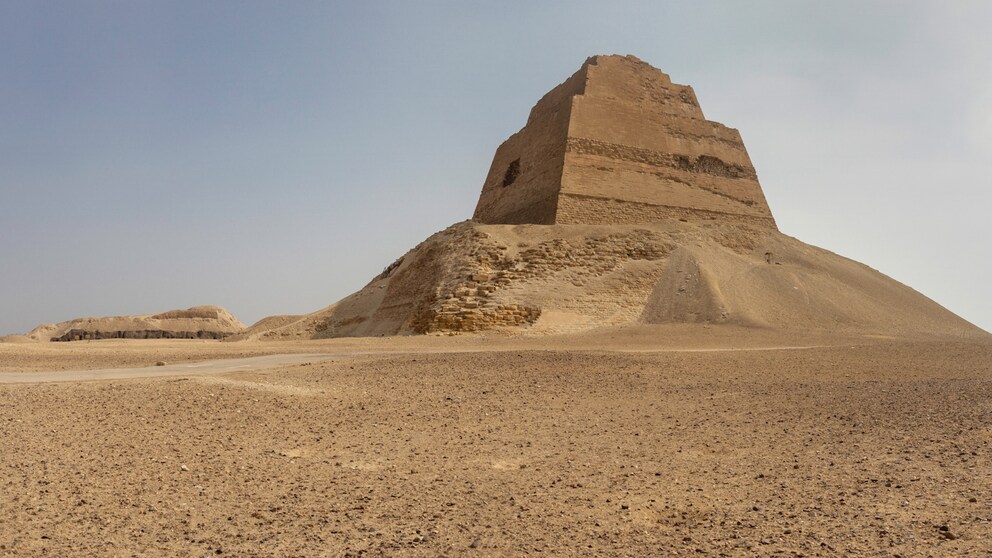 Pyramide von Meidum i