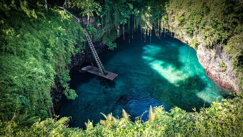 To Sua Ocean Trench
