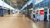 Leerer Flughafen von Hamburg: Wann greift die Reiserücktrittsversicherung?