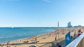 Auch der Strand Barceloneta in der spanischen Stadt Barcelona ist gefährdet