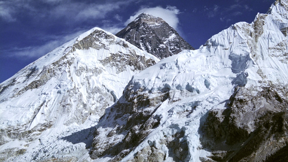 Die Erstbesteigung des Mount Everest war voller Gefahren
