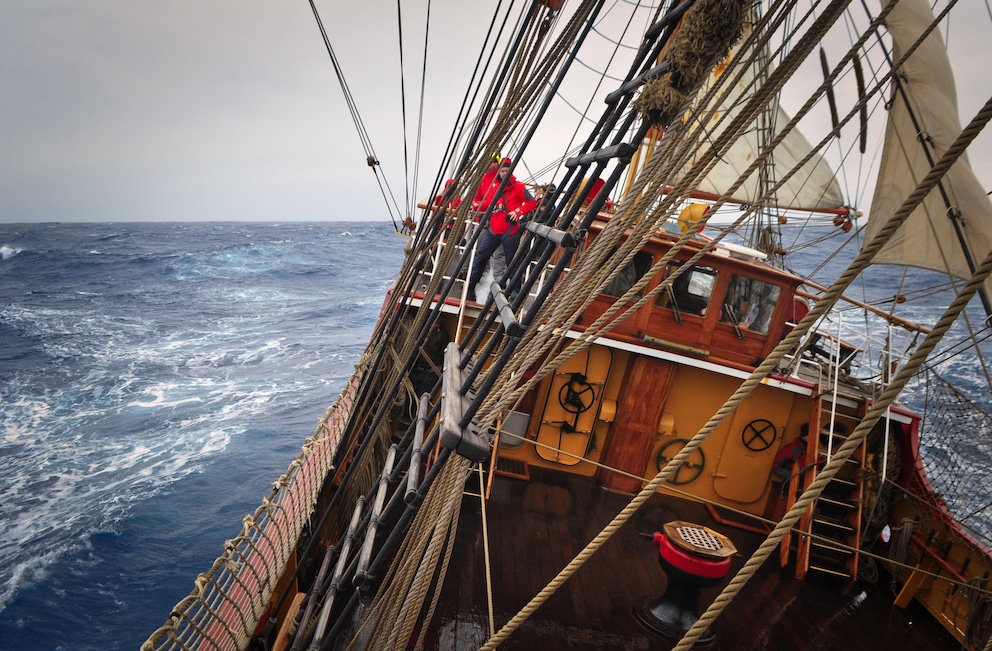 An Bord des Segelschiffs Bark Europa