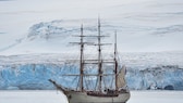 Das Segelschiff Bark Europa in der Antarktis