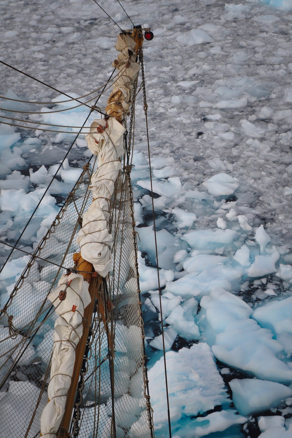 Segelschiff Bark Europa in der Antarktis