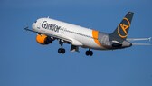 Ein Flugzeug der Airline Condor hebt ab