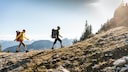 Ohne festes Schuhwerk sollte man nicht auf längere Wanderungen gehen – schon gar nicht in den Bergen