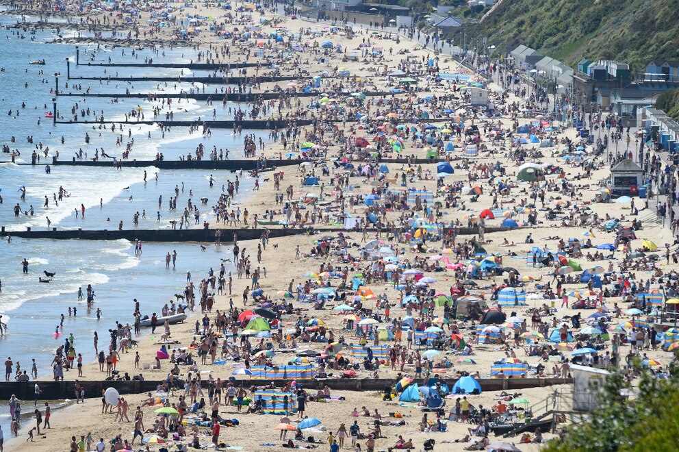 Überfüllter Strand Bournemouth