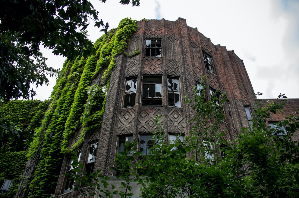 North Brother Island, New York